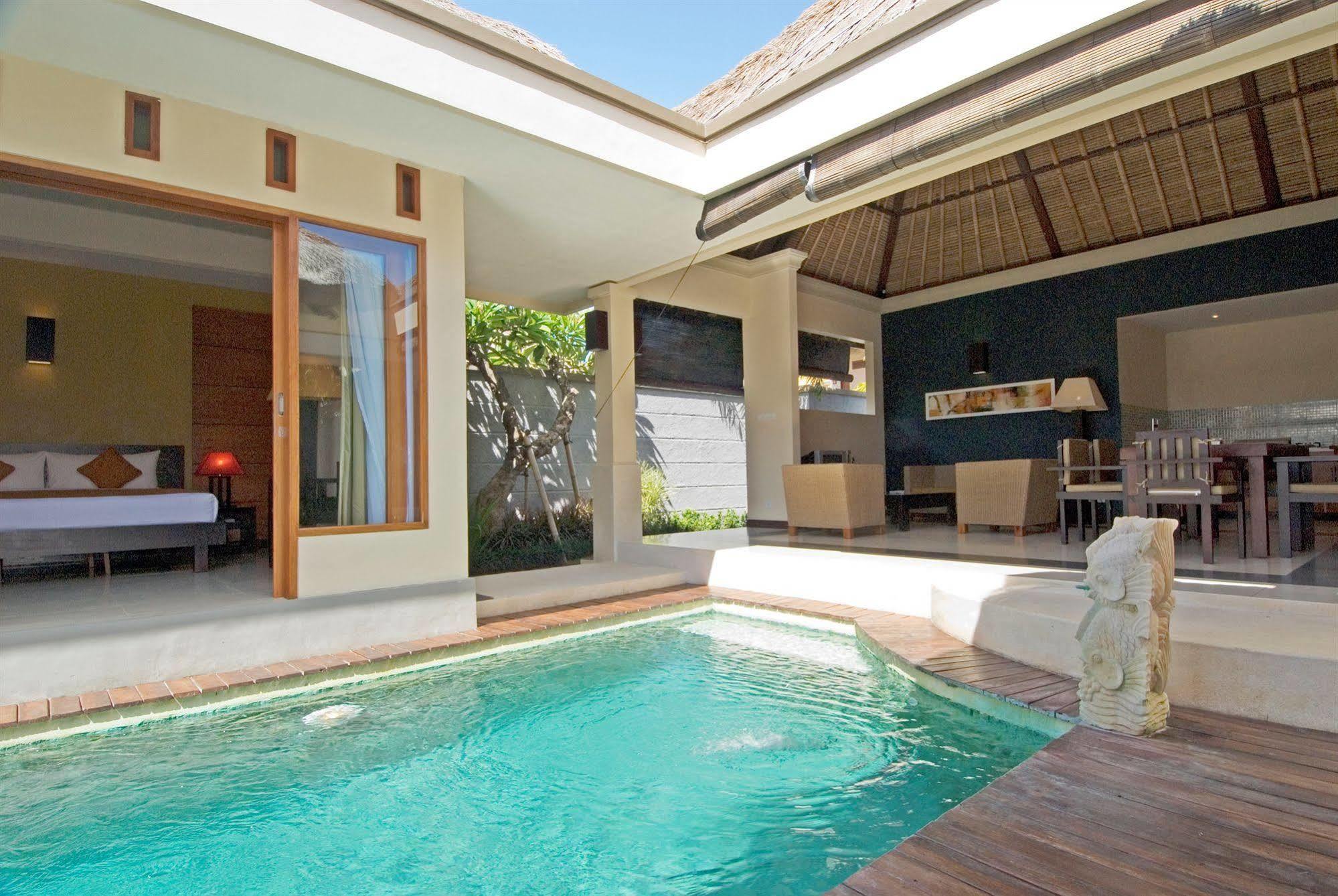 D'Alang Alang Villas Seminyak Buitenkant foto