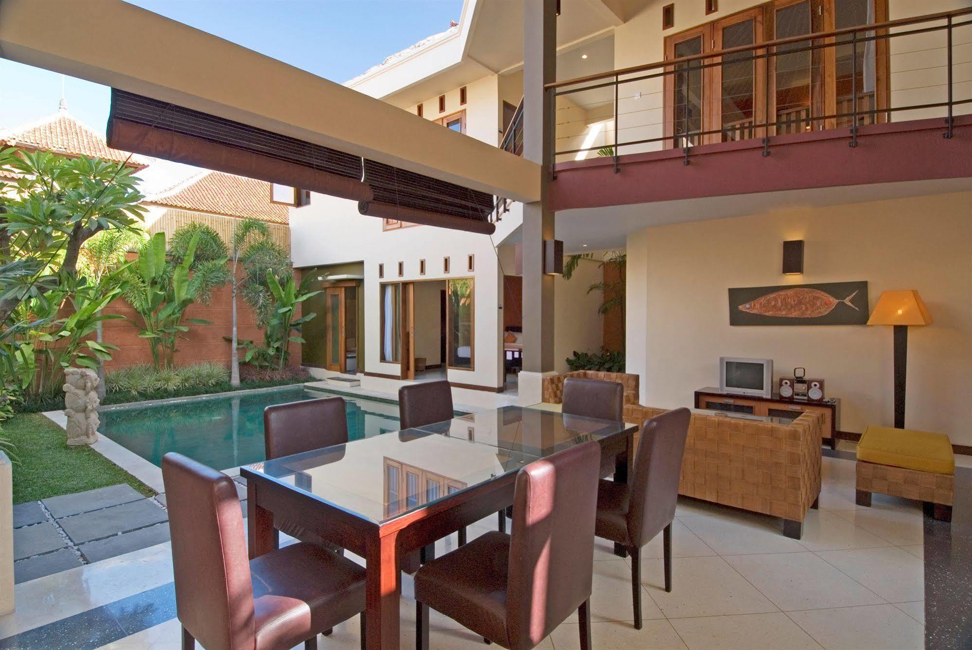 D'Alang Alang Villas Seminyak Buitenkant foto